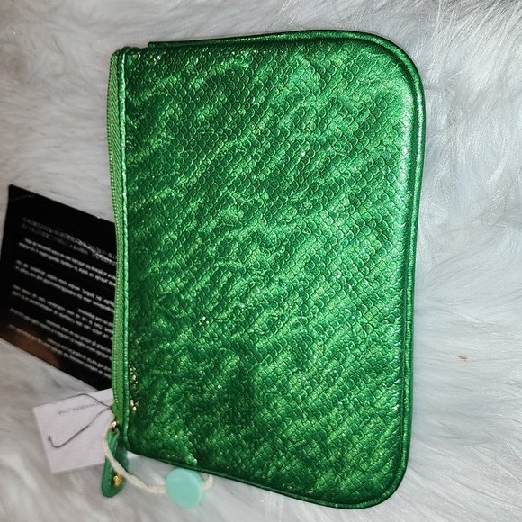 New Stephanie Johnson Metallic Green Flat Mini Pouch, NWT - Picture 3 of 9